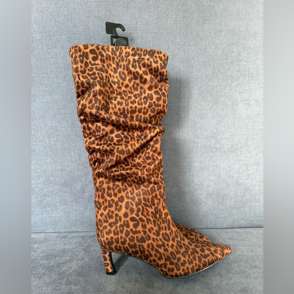 Time and Tru Women’s Faux Suede Cheetah Print Slouch Kitten Heeled Boots SZ 7.5 - Picture 2 of 8